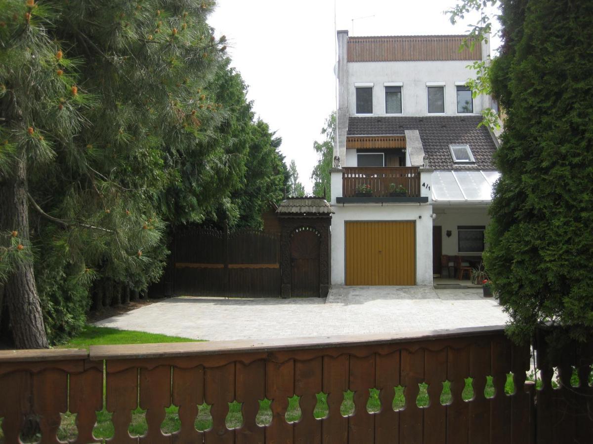 Rent A Scooter Vendeghaz Apartment Zamardi Bagian luar foto