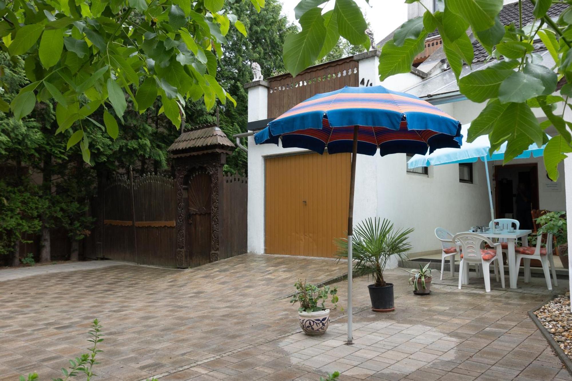 Rent A Scooter Vendeghaz Apartment Zamardi Bagian luar foto